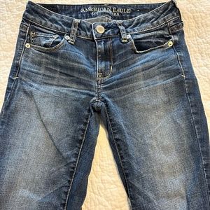 Low Waisted American Eagle Jeans